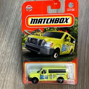 Matchbox Car Nissan NV Los Angeles Tour Van 63/100 New